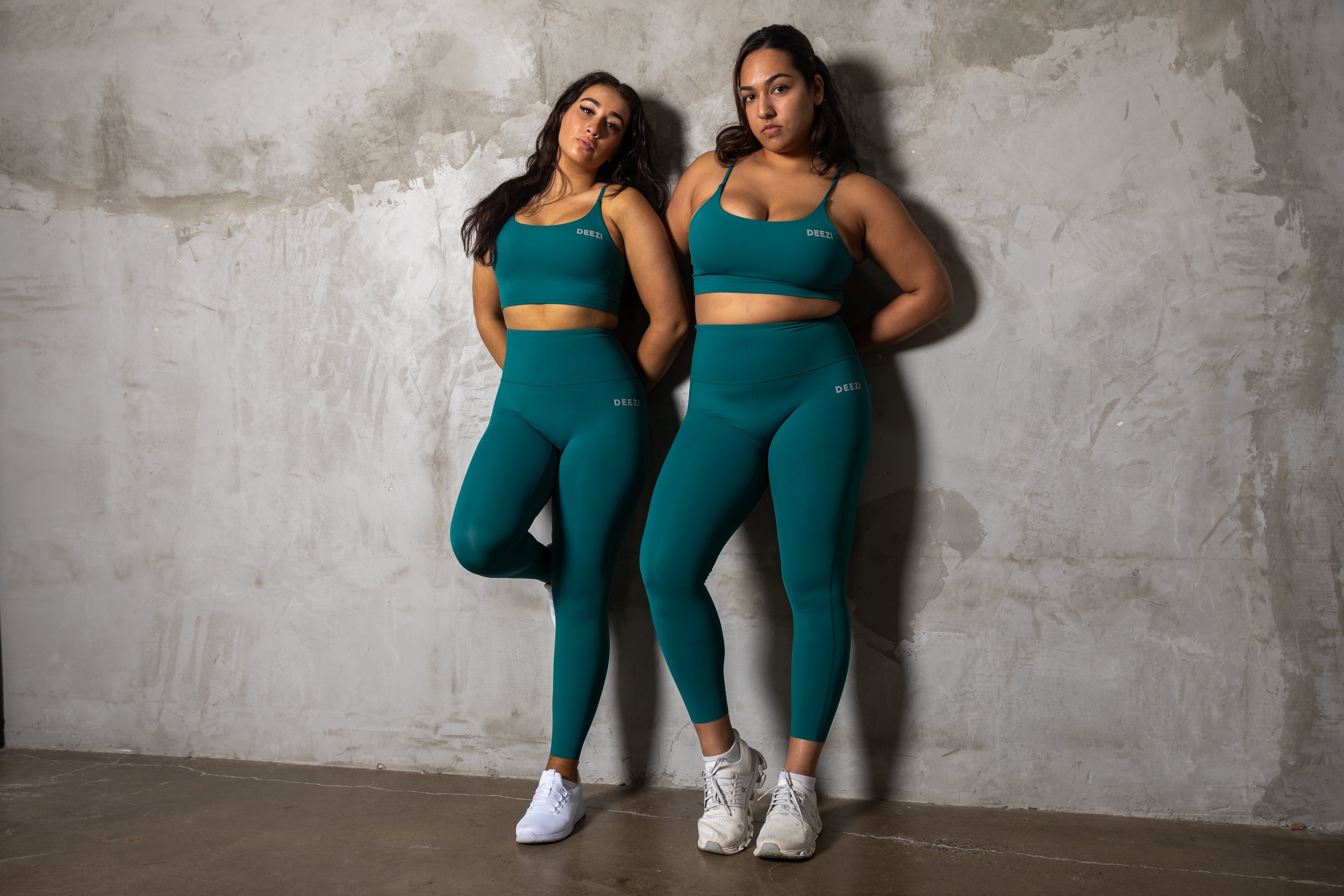 Evolve Crop - Teal