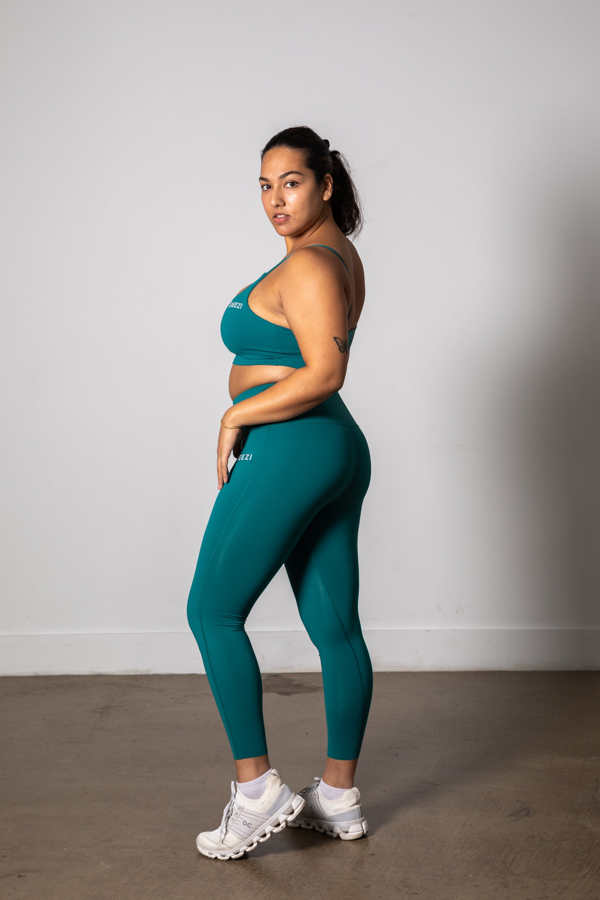 Evolve Crop - Teal