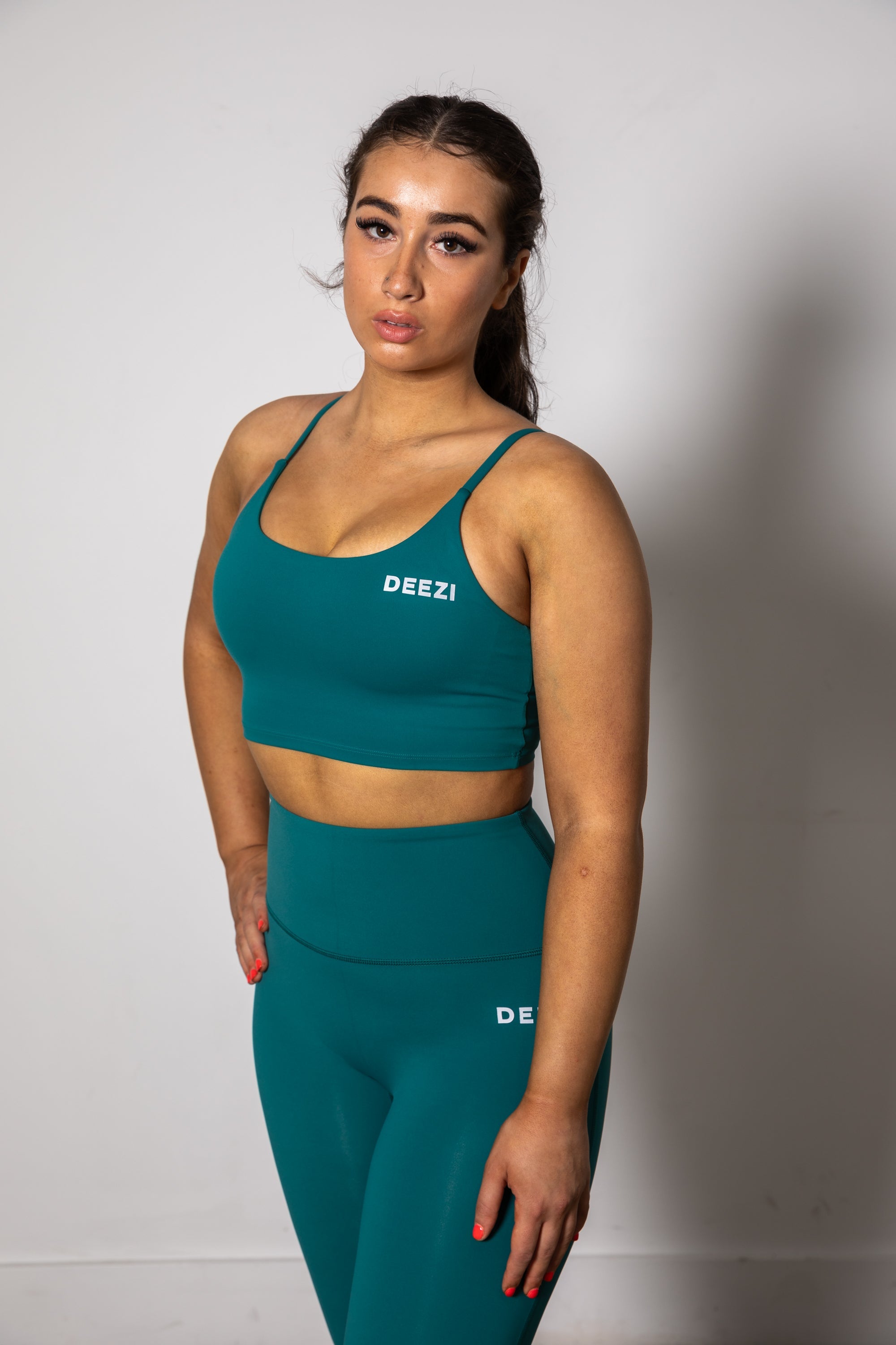 Evolve Crop - Teal