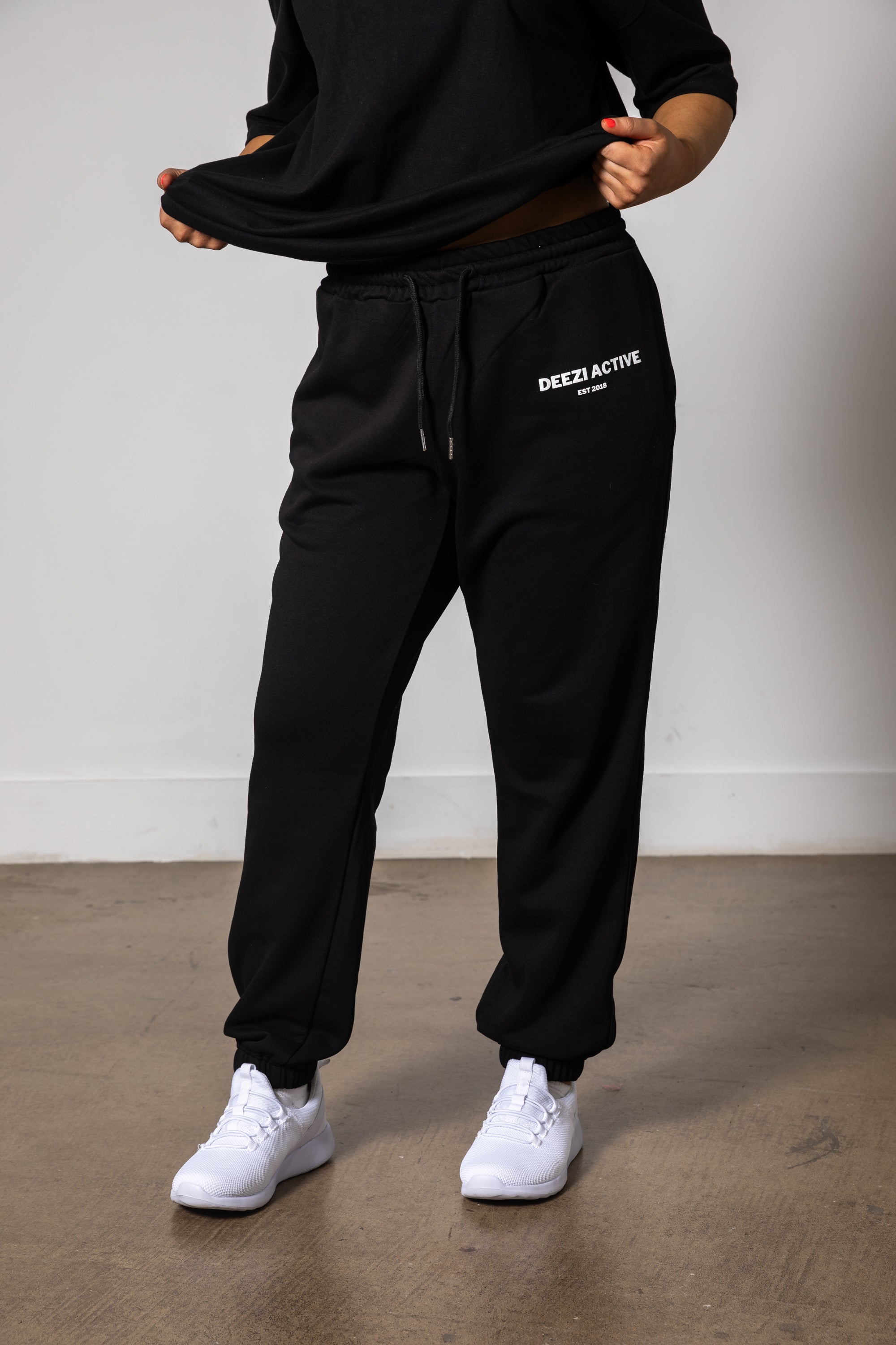 Evolve Track Pants - Black