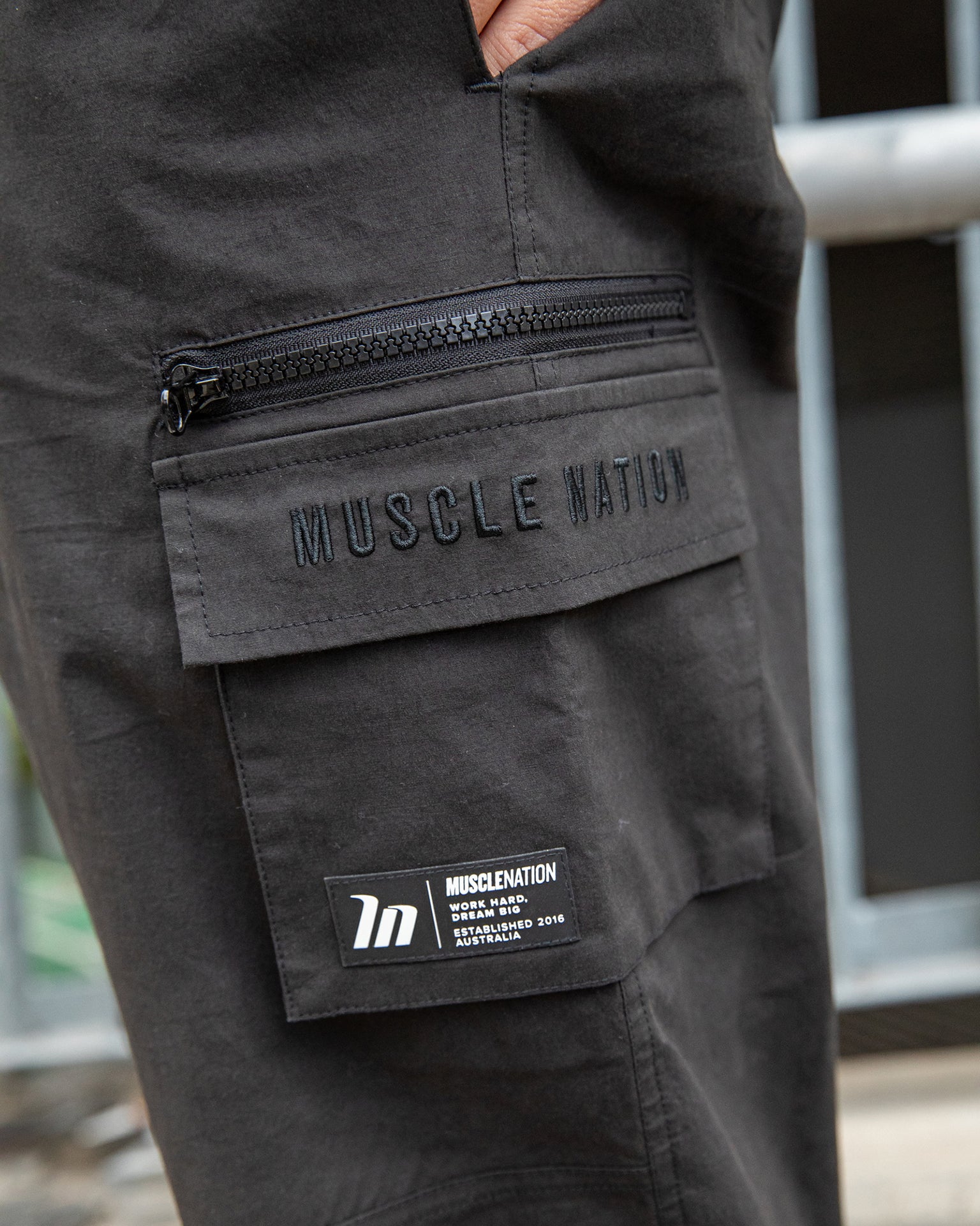 Tapered Cargo Pants - Vintage Black