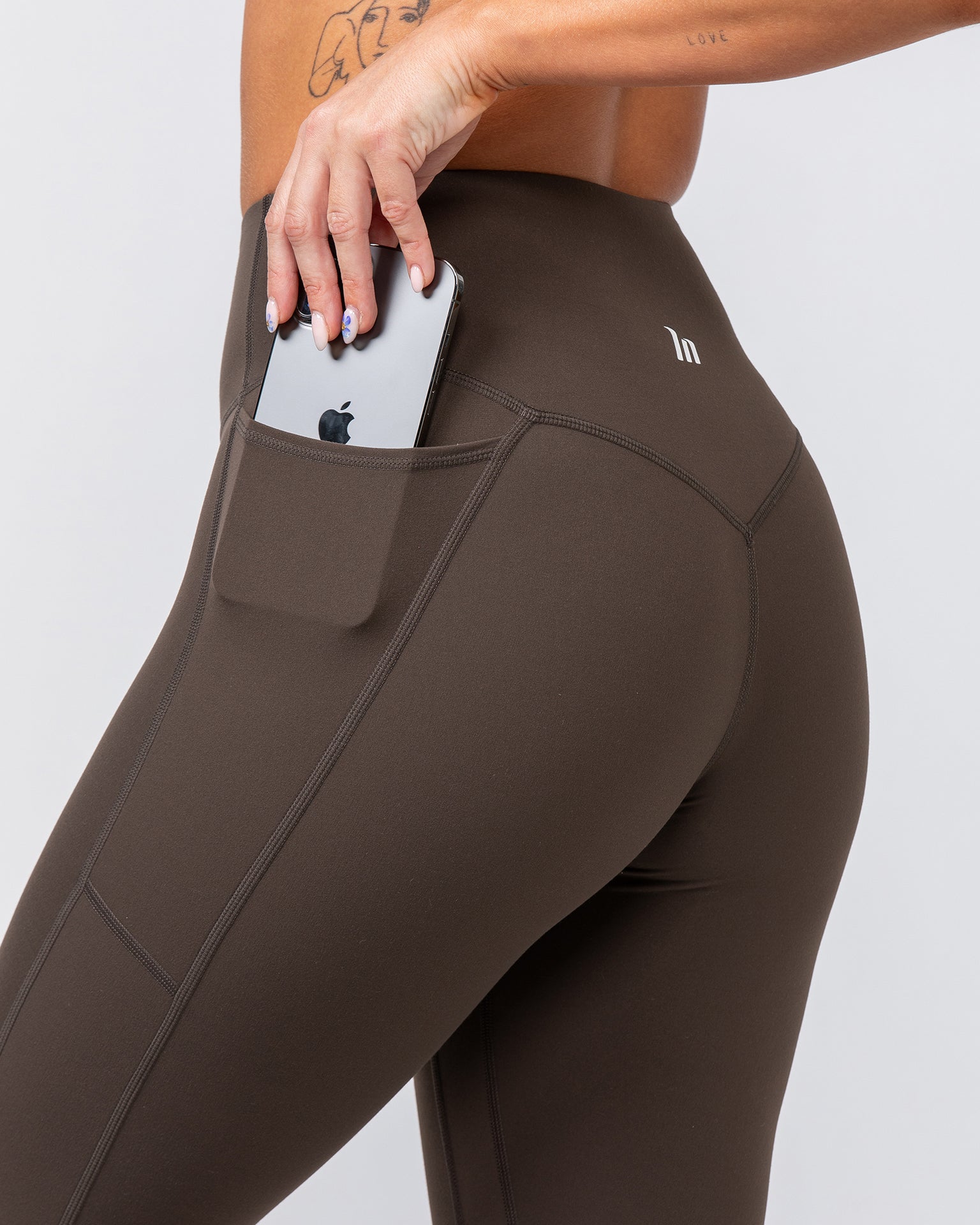 Agility Aura Pocket Ankle Length Leggings - Deep Brown