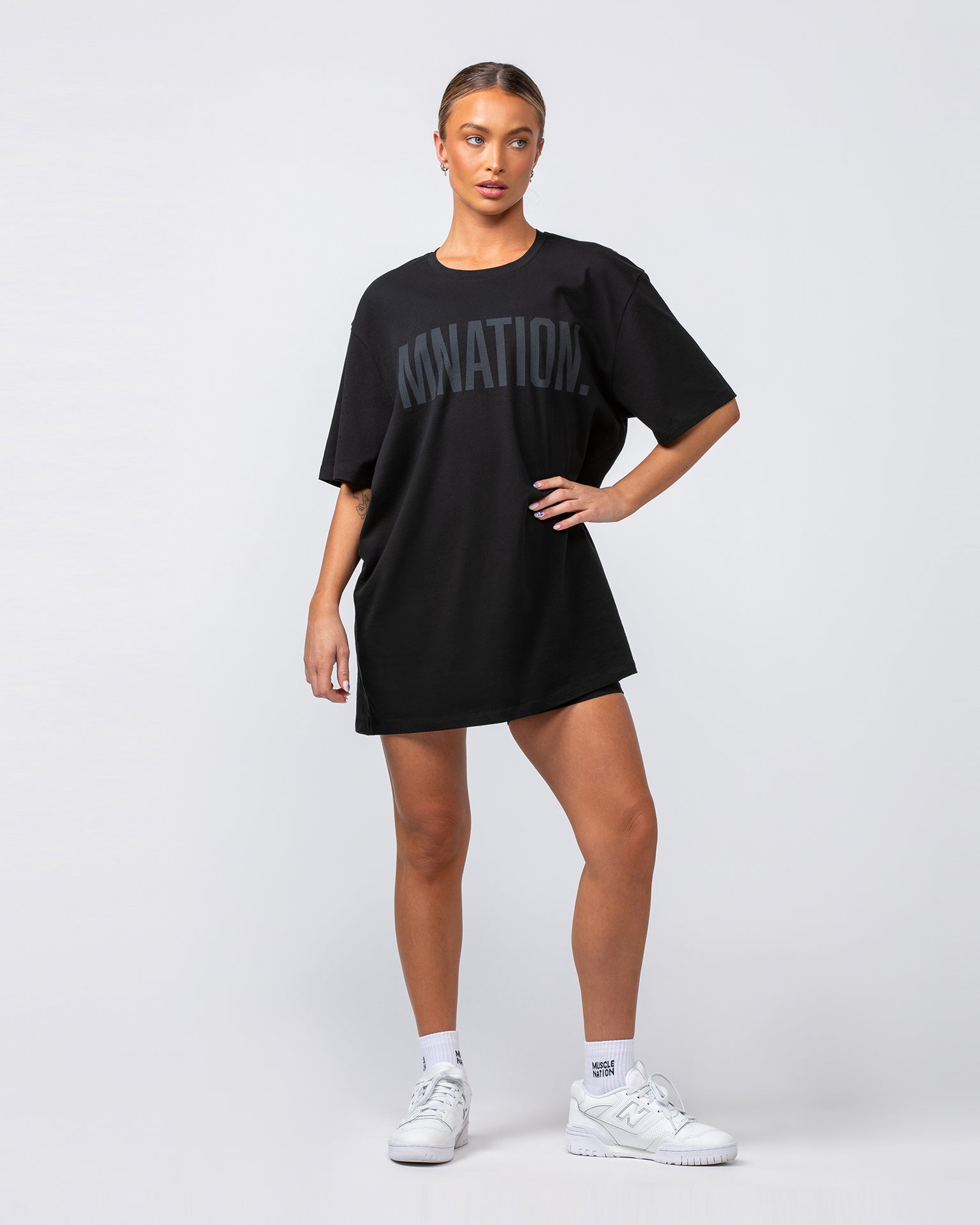 Muscle Nation T-Shirts Oversized Tonal Tee - Black